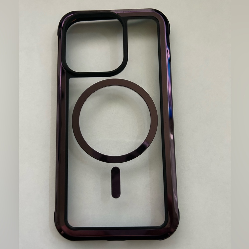Like new iPhone 14 Pro case.  Used once.